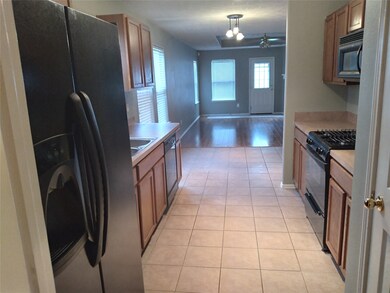 8802 Danbury Hollow Ln, Houston, TX 77075 - photo 6