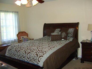 260 Strawridge Rd, Wallkill, NY 12589 - photo 7