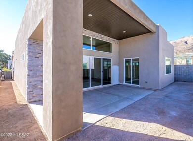 Ventana Links Loop-49