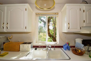 8110 E Greenbluff Rd, Colbert, WA 99005 - photo 6