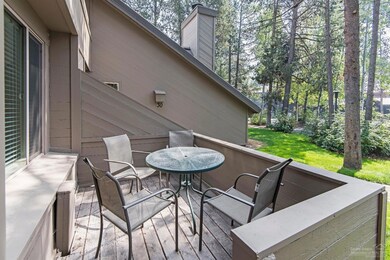 17636 Tennis Village unit 31, Sunriver, OR 97707 - photo 2