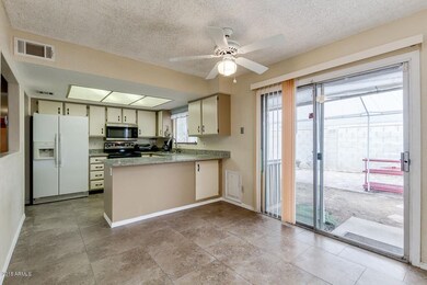 4658 W Caron St, Glendale, AZ 85302 - photo 7