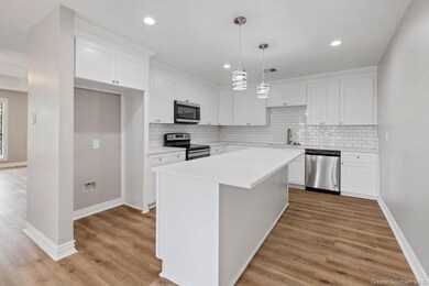 Kitchen side angle