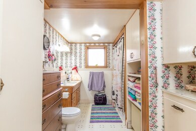 547 N Howard St, Tekoa, WA 99033 - photo 2