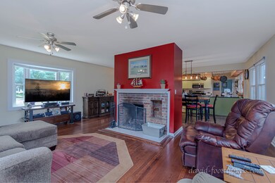 1641 W Downer Place, Aurora, IL 60506 - photo 6