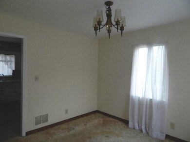 Dining Room. with est-in kitchen this could be an 