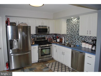 247 Bainbridge Cir, Reading, PA 19608 - photo 5