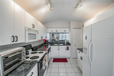 332 Tavernier Dr, Oldsmar, FL 34677 - photo 7