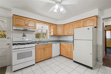 8324 Lamor Rd, Mercer, PA 16137 - photo 5