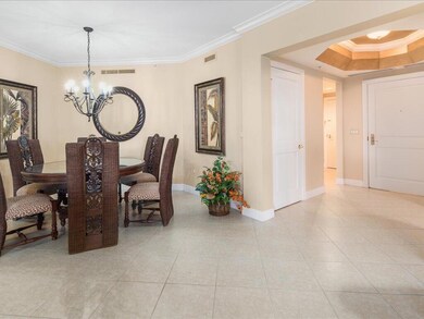 02-1060 Borghese Ln 303 Naples FL-22