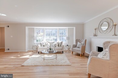 9106 Glenbrook Rd, Fairfax, VA 22031 - photo 6