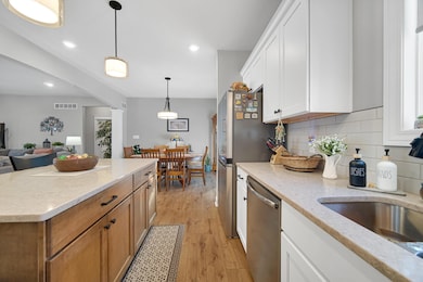 212 N 600 W, Valparaiso, IN 46385 - photo 7