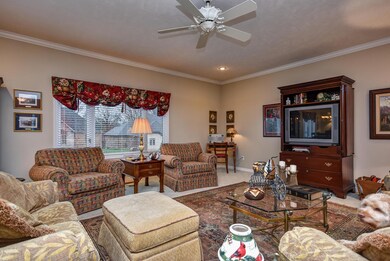 8637 Interlochen Dr-3