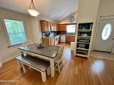 Kitchen/Dining