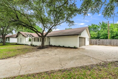 1205 Charles Ct, College Station, TX 77840 - photo 3