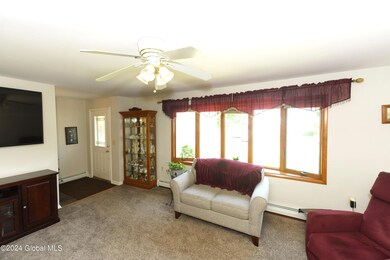2 Livingroom 1