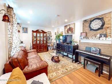 471 Elk St, Albany, NY 12206 - photo 4