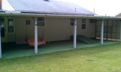 4225 Roosevelt St, Whitehall, PA 18052 - photo 2