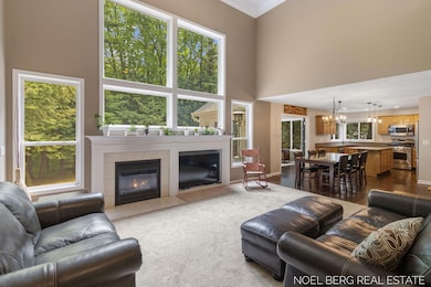 13-web-or-mls-13462-ravine-view-dr