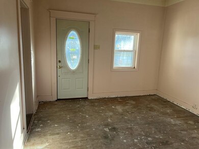 817 N Mulberry St, Muncie, IN 47305 - photo 6