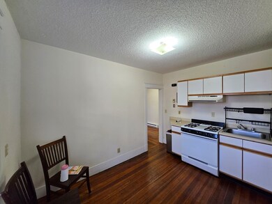 27 Hooker Ave unit B, Northampton, MA 01060 - photo 4