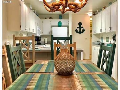 1455 Seacrest Ln unit 2A, Brookings, OR 97415 - photo 5