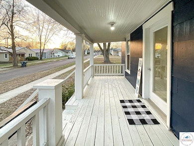 923 E 10th St, Sedalia, MO 65301 - photo 5