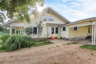 719 S State, Mt Grove-35