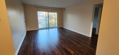 9461 Bay Colony Dr unit 2S, Des Plaines, IL 60016 - photo 7