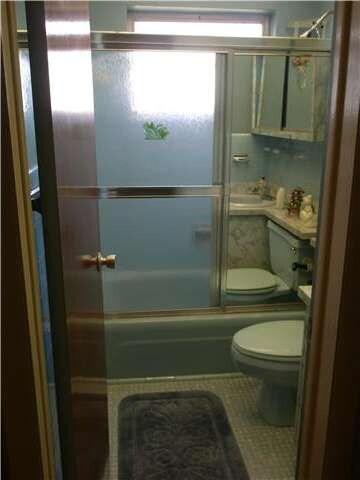 10529 NW 36th Place, Miami, FL 33147 - photo 4