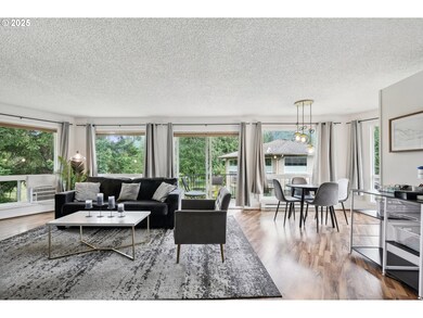 68646 E Fairway Estates Rd, Welches, OR 97067 - photo 7