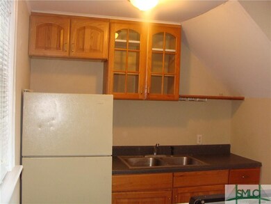 124 E Henry St unit D, Savannah, GA 31401 - photo 4