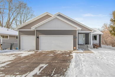 3255 Indiana Ave N, Robbinsdale, MN 55422 - photo 2