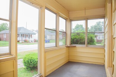 429 N Gibson St, Princeton, IN 47670 - photo 4