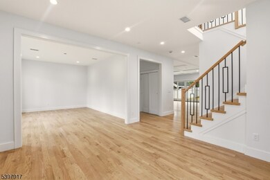 29 Alice Ln, Clark, NJ 07066 - photo 6