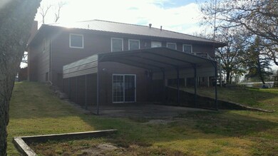 305 E Logan St, Jerico Springs, MO 64756 - photo 2