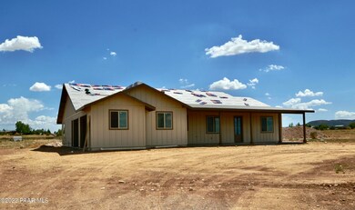 1045 W Gunsite Rd, Paulden, AZ 86334 - photo 2