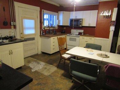 36 Meadow St, Littleton, NH 03561 - photo 3