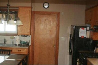 35 Nye Ave, Acushnet, MA 02743 - photo 7