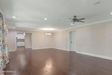 301 Wentworth-6