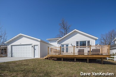 517 N Hudson St, Lowell, MI 49331 - photo 2