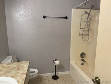 hallway full bath