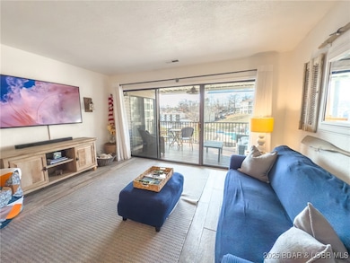 123 Barba Le Ln unit 1B, Lake Ozark, MO 65049 - photo 2