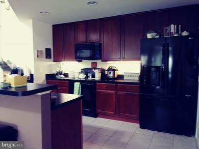 304 Wyndham Cir unit J, Owings Mills, MD 21117 - photo 4