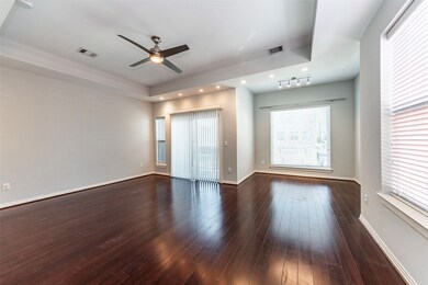 1608 E Bonner St unit B, Houston, TX 77007 - photo 7