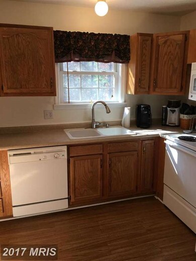 291 Tall Pine Ln, Gerrardstown, WV 25420 - photo 4