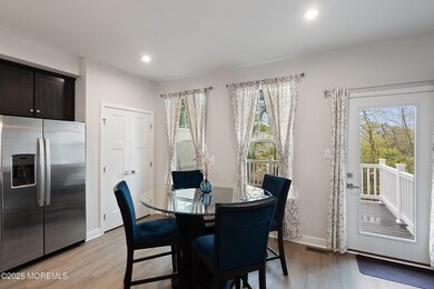 06-Breakfast Area
