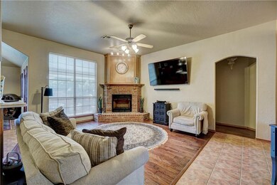 612 Loyd Ln, Moore, OK 73160 - photo 6