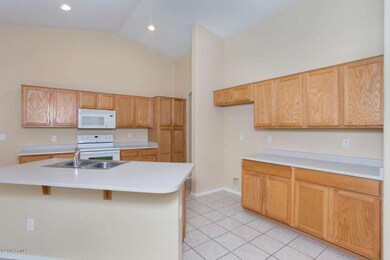10251_E_Javelina_Ave_06