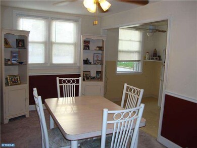 1078 Oakwood Dr, Glenolden, PA 19036 - photo 5